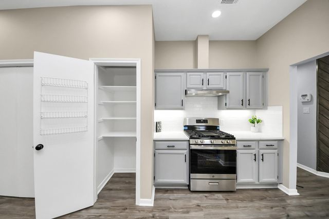 11830 Plumpoint Drive, Houston, TX 77099