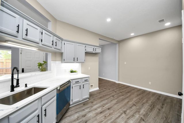 11830 Plumpoint Drive, Houston, TX 77099