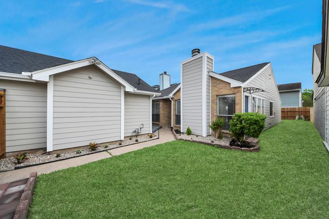 11830 Plumpoint Drive, Houston, TX 77099