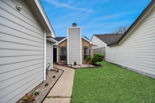 11830 Plumpoint Drive, Houston, TX 77099