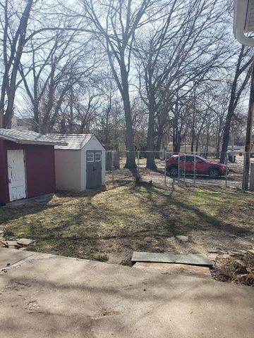 1728 8TH Avenue, Rock Island, IL 61201