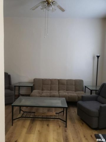 1728 8TH Avenue, Rock Island, IL 61201