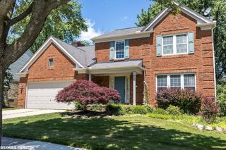 199 Saxon Court, Rochester Hills, MI 48307