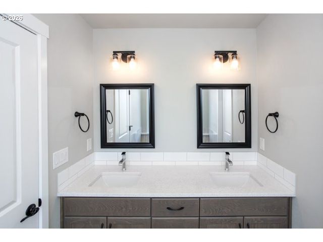 11109 Ne 131ST Ave, Vancouver, WA 98682