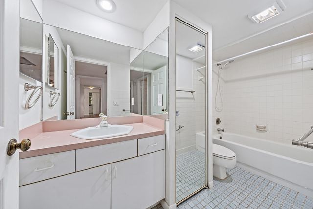 227 2nd Terrace, Palm Beach Gardens, FL 33418