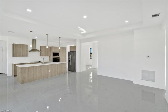 732 Alamo ST E, Lehigh Acres, FL 33974