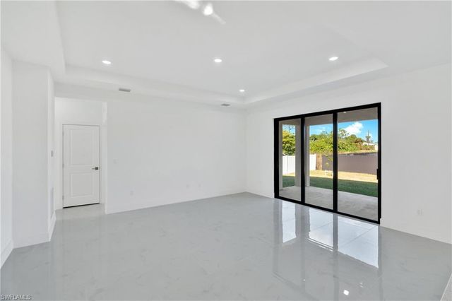 732 Alamo ST E, Lehigh Acres, FL 33974