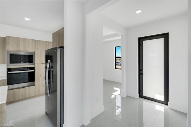 732 Alamo ST E, Lehigh Acres, FL 33974