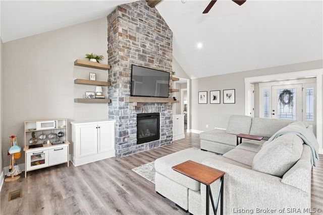 1004 Withers Way, Sellersburg, IN 47172