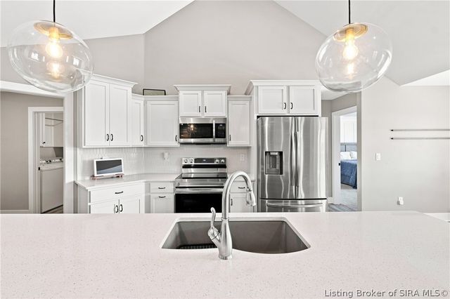 1004 Withers Way, Sellersburg, IN 47172