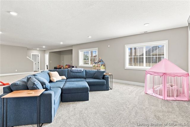 1004 Withers Way, Sellersburg, IN 47172