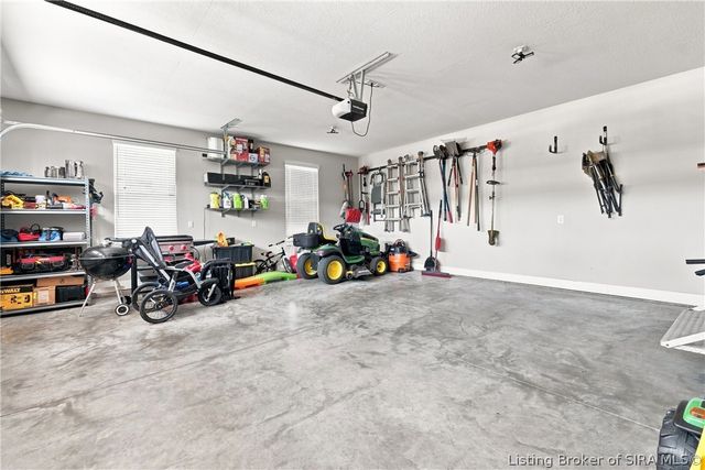 1004 Withers Way, Sellersburg, IN 47172