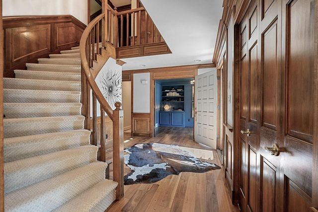 2060 WINTERGREEN COURT, Green Bay, WI 54304