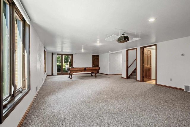 2060 WINTERGREEN COURT, Green Bay, WI 54304
