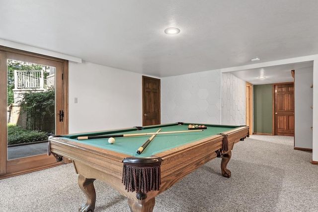 2060 WINTERGREEN COURT, Green Bay, WI 54304