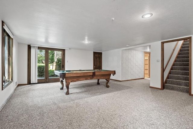 2060 WINTERGREEN COURT, Green Bay, WI 54304
