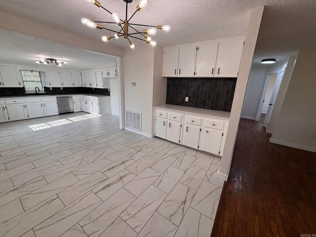 10 Palarm Creek Rd, Conway, AR 72032