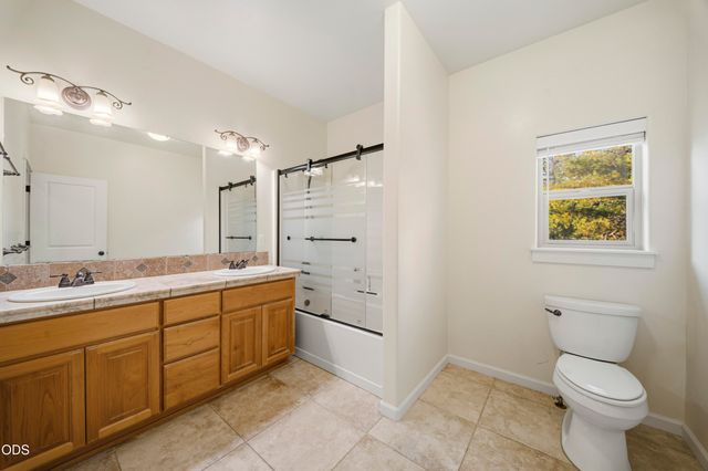 17040 Kasserman Drive, Bend, OR 97707