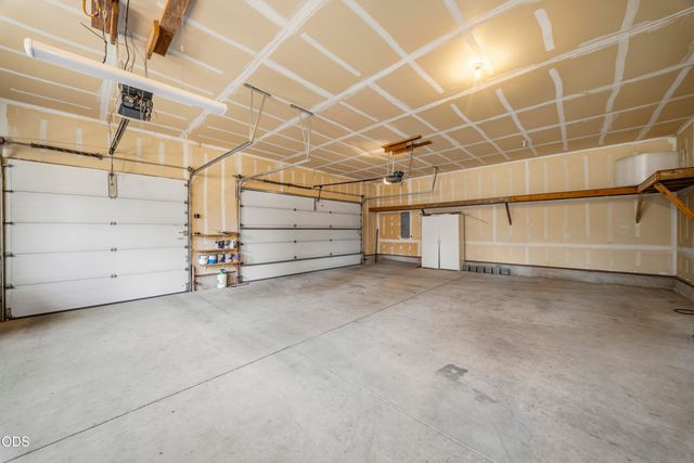 17040 Kasserman Drive, Bend, OR 97707