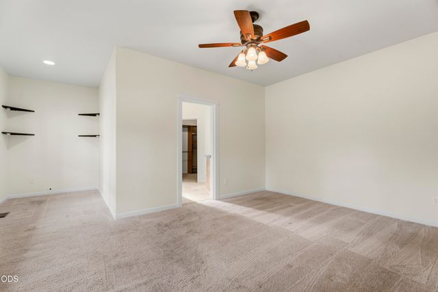 17040 Kasserman Drive, Bend, OR 97707