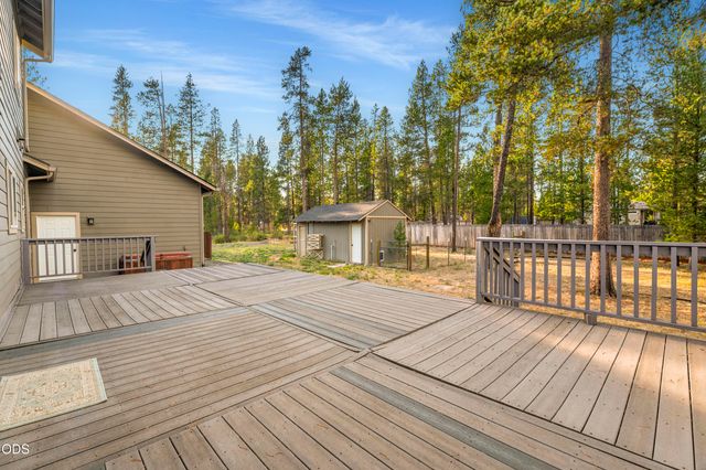 17040 Kasserman Drive, Bend, OR 97707