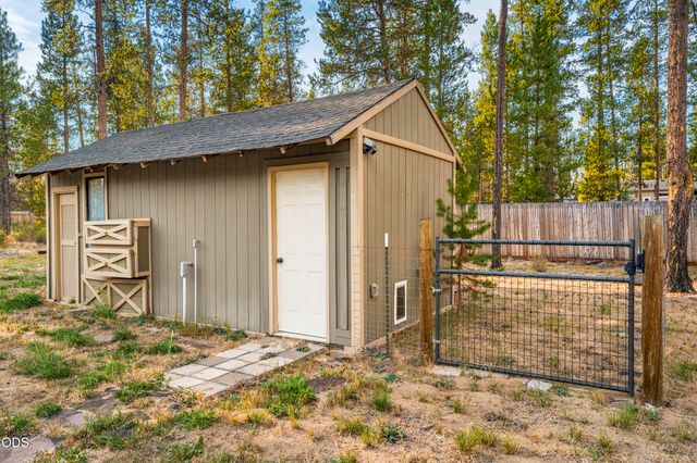 17040 Kasserman Drive, Bend, OR 97707