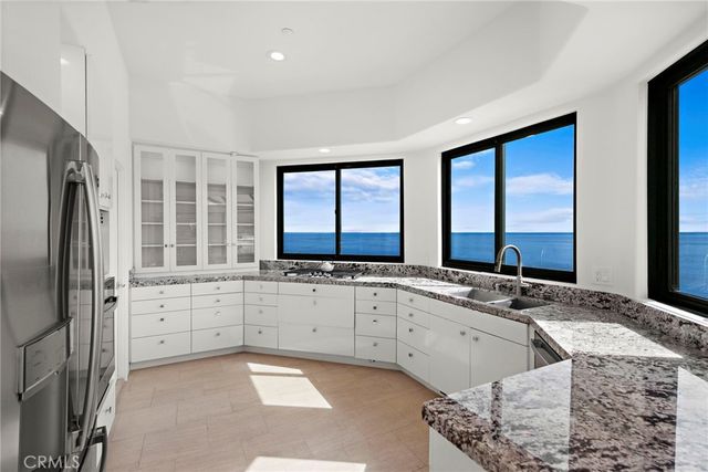 715 Ocean Front, Laguna Beach, CA 92651