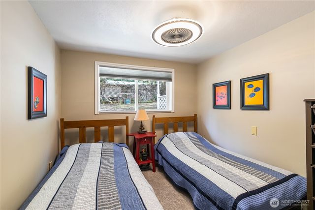 9244 Black Mountain Lane, Maple Falls, WA 98266