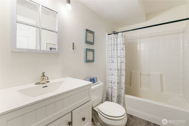 9244 Black Mountain Lane, Maple Falls, WA 98266
