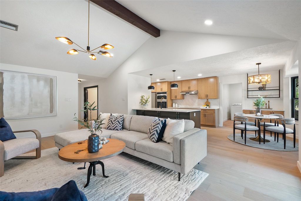 506 Explorer, Lakeway, TX 78734