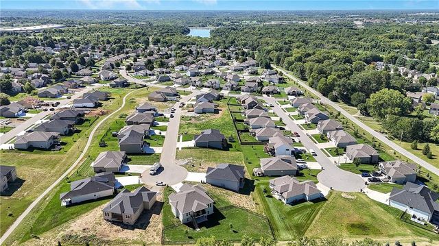 2367 NE Skopelos Court, Blue Springs, MO 64014