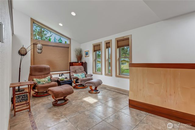 6912 43rd Loop SE, Olympia, WA 98503