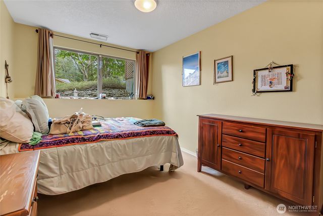 6912 43rd Loop SE, Olympia, WA 98503