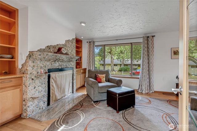 6912 43rd Loop SE, Olympia, WA 98503