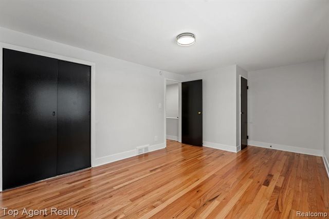 1724 Graefield Road, Birmingham, MI 48009