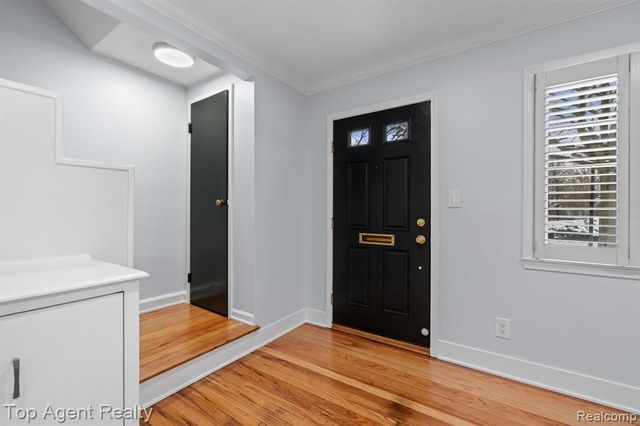 1724 Graefield Road, Birmingham, MI 48009