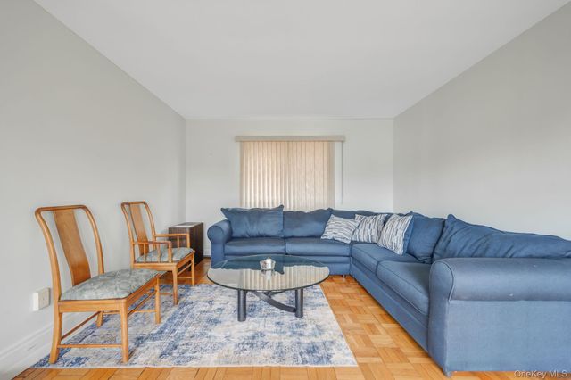 51 Wexford Drive, Oakdale, NY 11769