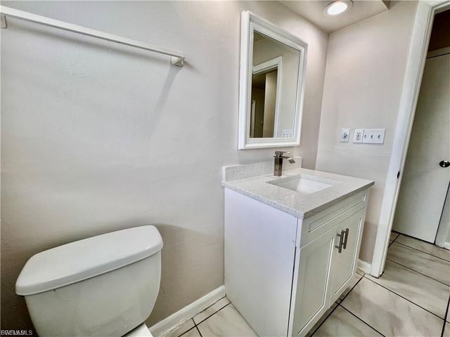 2326 SE 8th AVE, Cape Coral, FL 33990