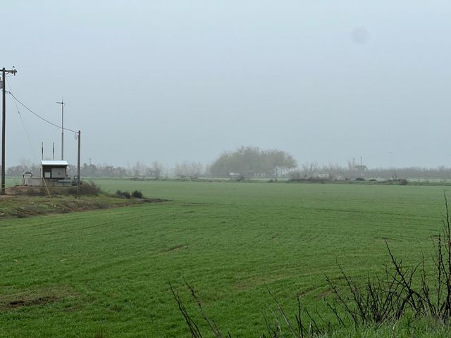 15238 Sunset Dr, Livingston, CA 95334