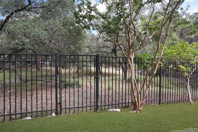 24630 Bogey Ridge, San Antonio, TX 78260