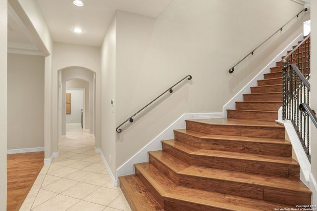 24630 Bogey Ridge, San Antonio, TX 78260