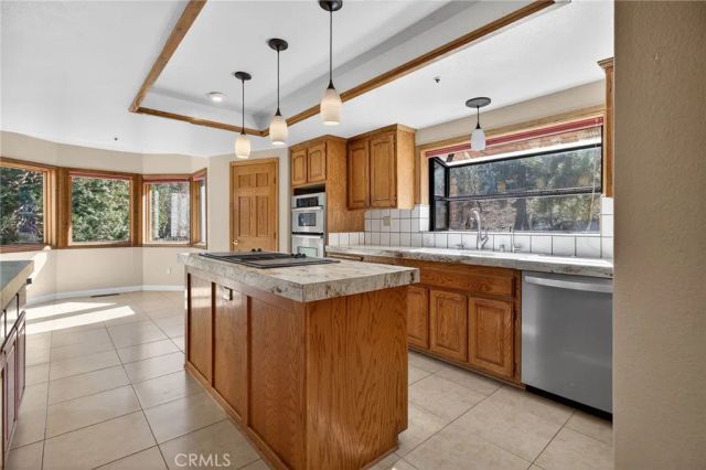 5328 Shirley J, Wrightwood, CA 92397