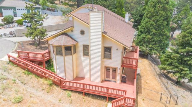 5328 Shirley J, Wrightwood, CA 92397