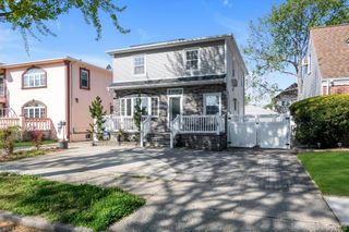 82-30 266th Street, Glen Oaks, NY 11004