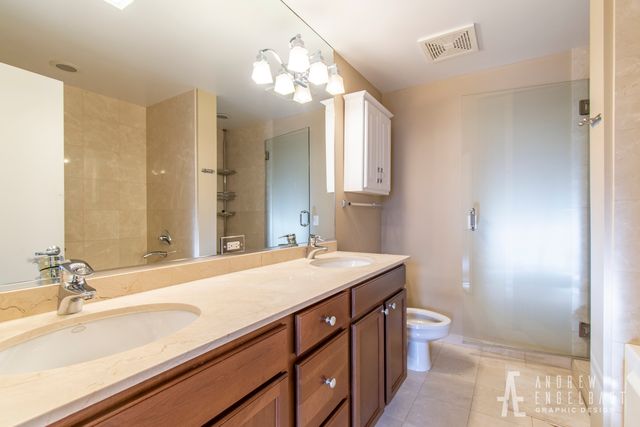 1069 W 14th Place 301, Chicago, IL 60608
