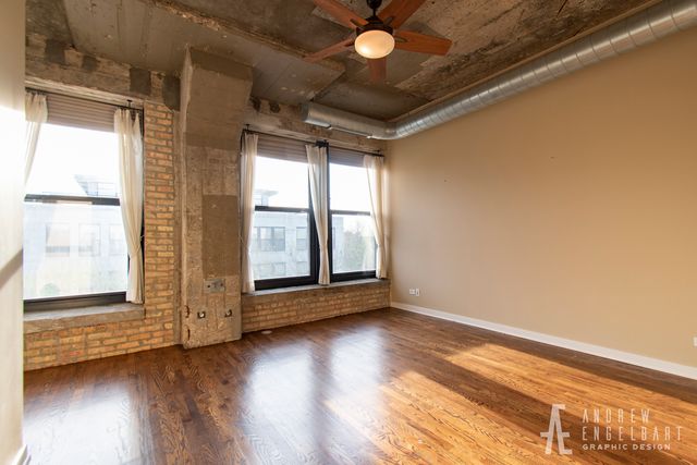 1069 W 14th Place 301, Chicago, IL 60608