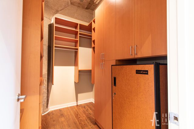 1069 W 14th Place 301, Chicago, IL 60608