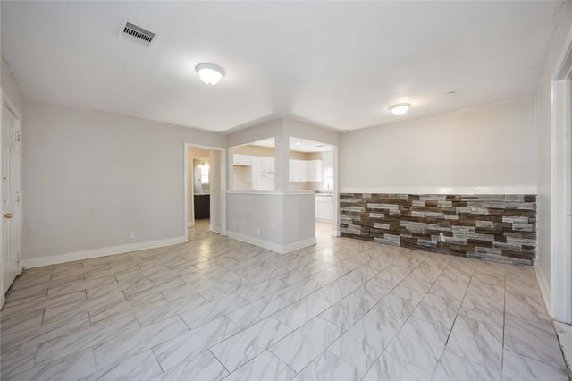 5934 Belcrest Street, Houston, TX 77033