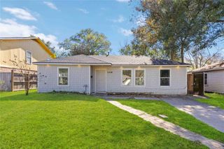 5934 Belcrest Street, Houston, TX 77033