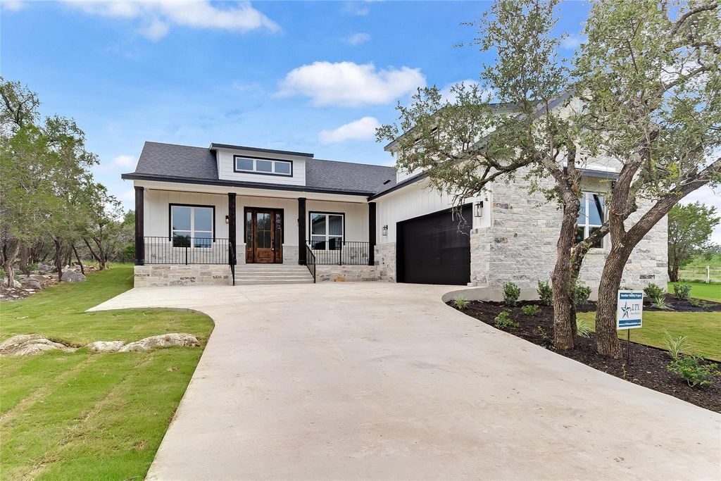 101 Hardie DR, Marble Falls, TX 78654